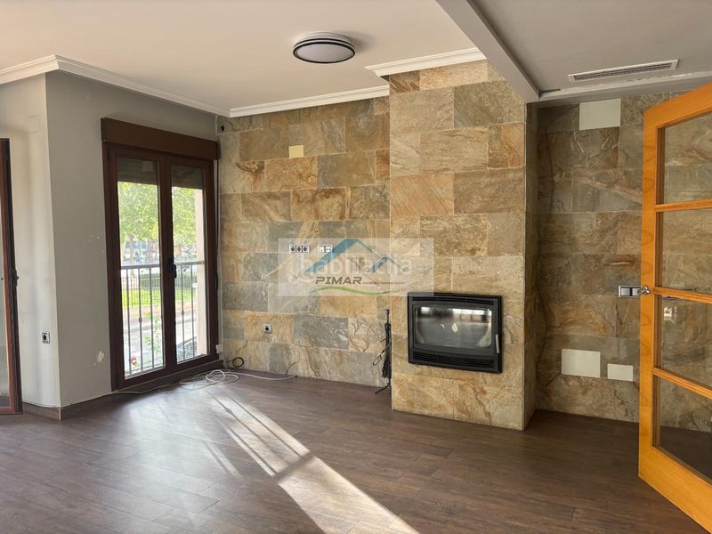 Foto 9010c565-631c-4494-8f5b-b6c422f8eb15. Casa amb calefacció aparcament piscina a Catral