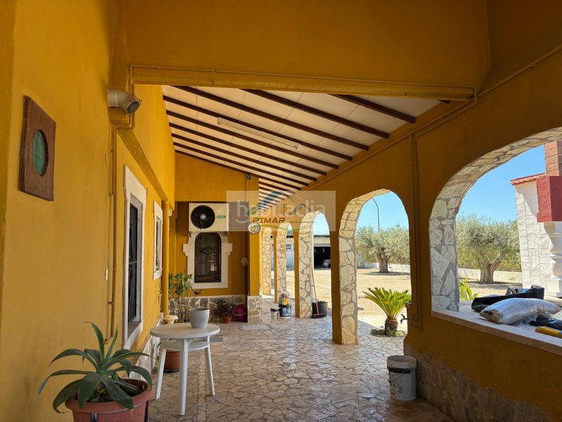 Foto cd80d641-cb2f-46e0-837e-1bdb115653a4. Xalet amb calefacció aparcament piscina a Torrellano Elche / Elx