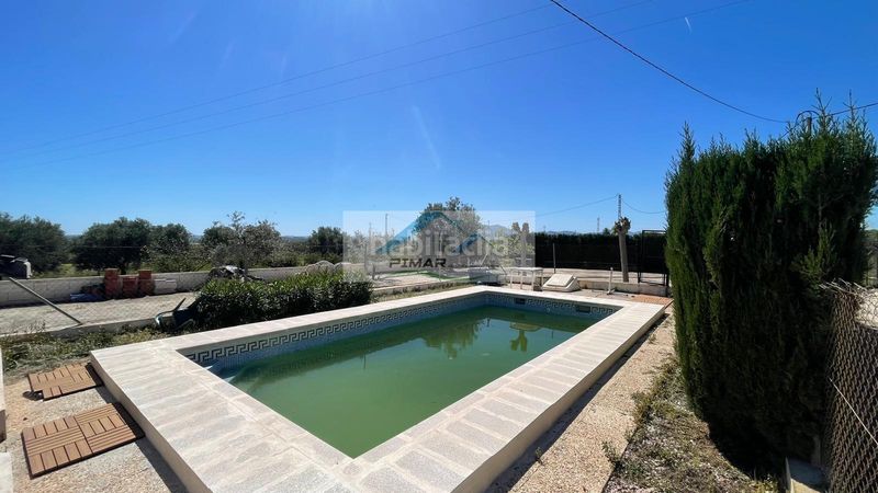 Foto 986db4ac-2786-4449-b413-5a7faea1ba6e. Casa amb piscina a Albatera