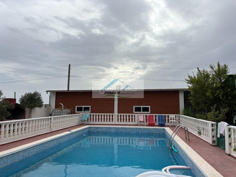 Foto f0e81939-a58d-492e-a492-34072c06763f. Xalet amb calefacció piscina a El Altet Elche / Elx