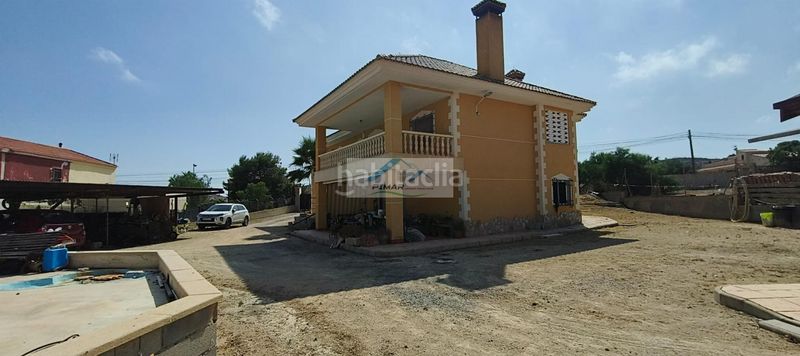 Foto d93328c2-cd69-4b9d-8722-562bad58938b. Xalet amb calefacció aparcament piscina a Valle del Sol Mutxamel