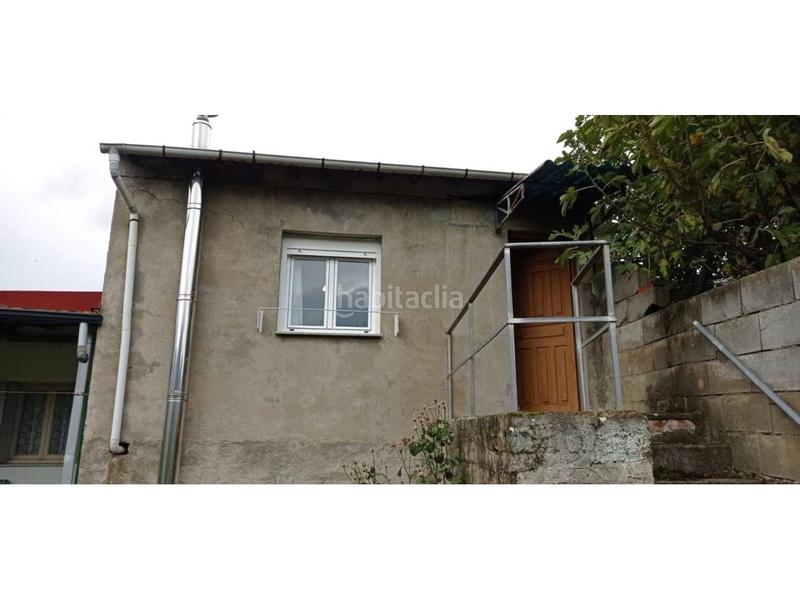 Foto d49bc952-aec3-40b7-a631-ae5ae5233e60. Casa  en venta en Petín