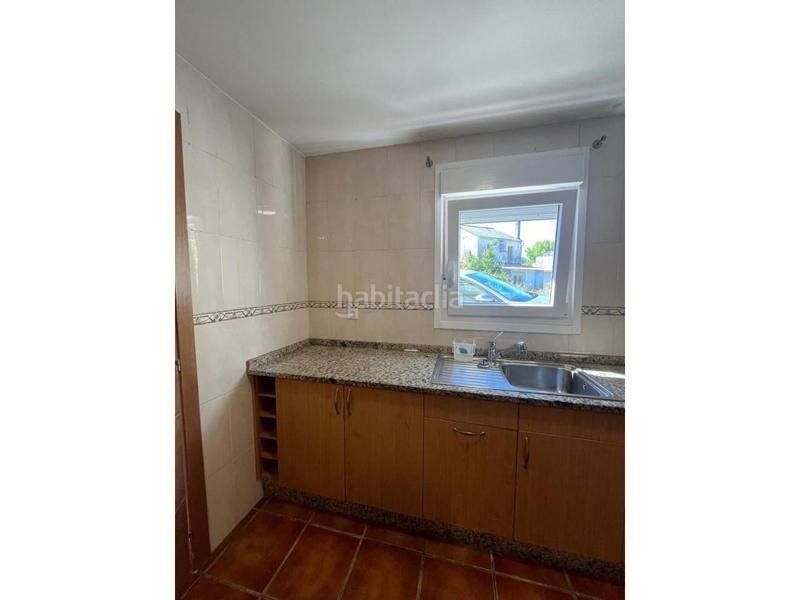 Foto 181eed2e-6568-4bc7-9466-e270e364fef1. Casa con parcheggio in Sada