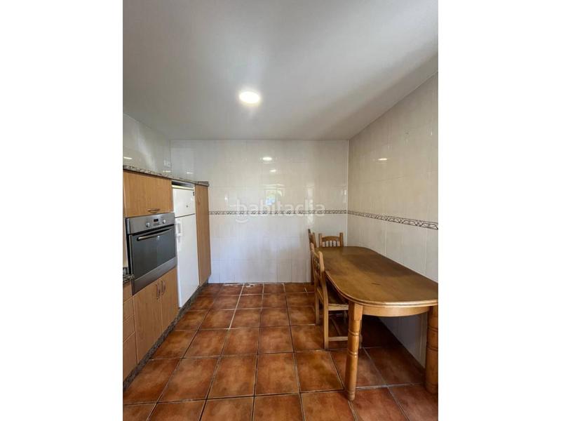 Foto 612f0013-e617-431b-8d7a-c28c3b7b38fb. Casa con parcheggio in Sada