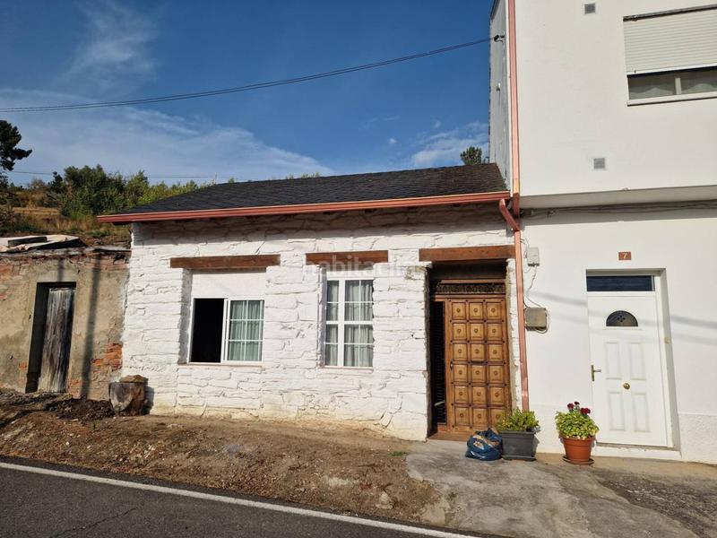 Foto 03beb51d-cc07-4037-995a-9036ab2f7fd1. Casa  unifamiliar en venta en Petín