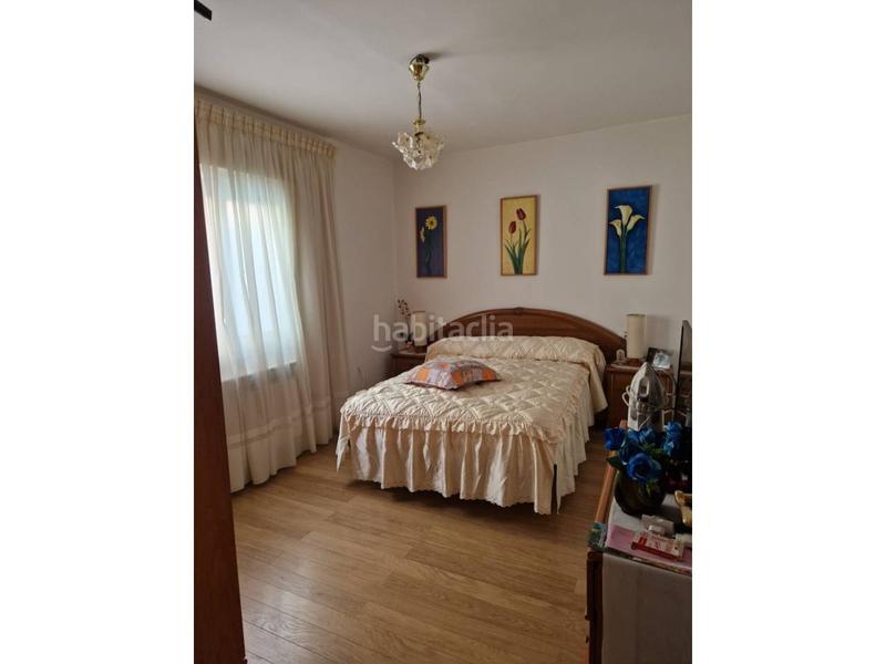 Foto a6f7b559-7621-4f6e-9b11-0b9e42bc2036. Casa  unifamiliar en venta en Petín