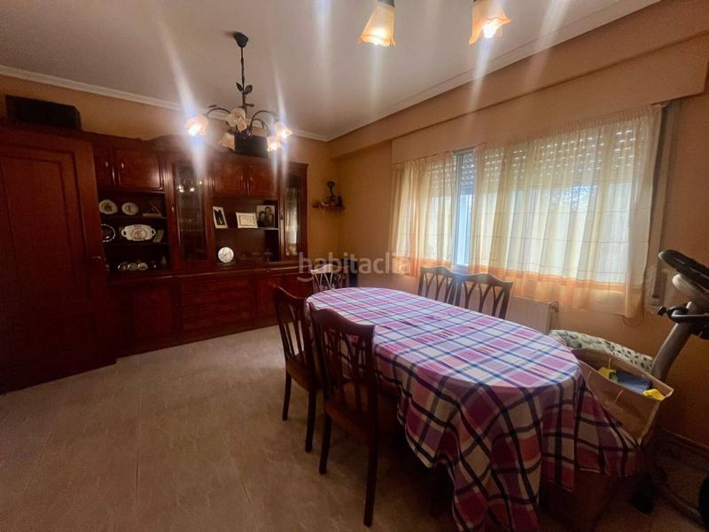 Foto 5b394603-75db-455b-b6c2-a737411c59de. Casa amb aparcament a Cambre