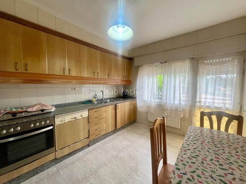 Foto d26f588f-7b99-4e92-be7b-d20078b7f8c9. Casa amb aparcament a Cambre