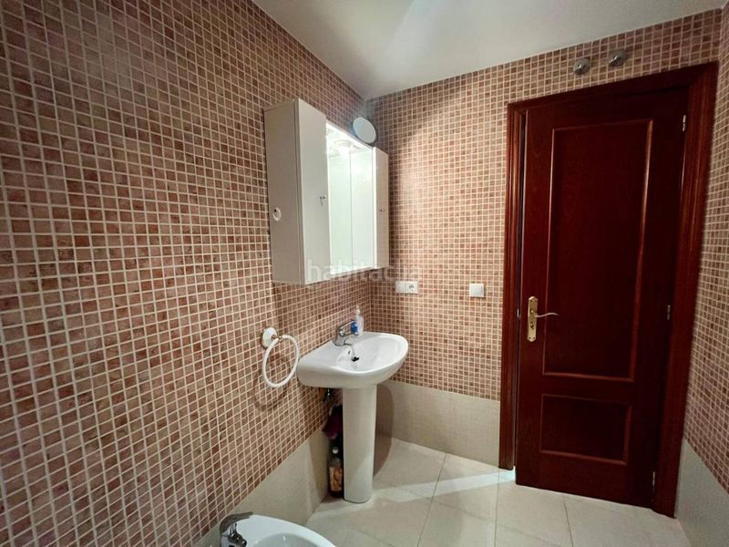 Foto c94bd3ce-4fe8-42c9-b1d2-3a16af7be4c6. Rent flat with parking in Miño