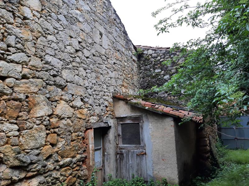 Foto 197cd7e3-a339-4449-954d-e9d26134e24b. Casa a Neda