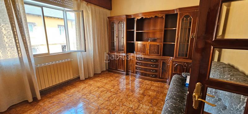 Foto 841261d1-0638-4cb7-be55-baf787a9e685. Casa a Caranza Ferrol