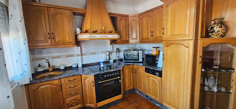 Foto 66aceaee-41f3-4b1a-8cb8-f1a6390c6286. Casa  con 2 viviendas y finca en Piñeiros - Freixeiro Narón