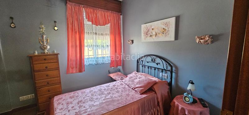 Foto c7117dc7-9697-4f7a-80b4-89e81b3ced92. Casa  con 2 viviendas y finca en Piñeiros - Freixeiro Narón