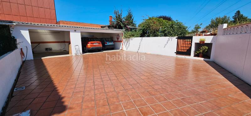 Foto dc67b02b-8ef4-478a-8a5f-74cbbe5eaaa9. Casa  con 2 viviendas y finca en Piñeiros - Freixeiro Narón