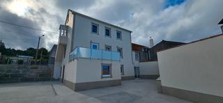 Chalet in O Feal - Xubia. Casa con bajo vivienda ,primer piso y 2º piso