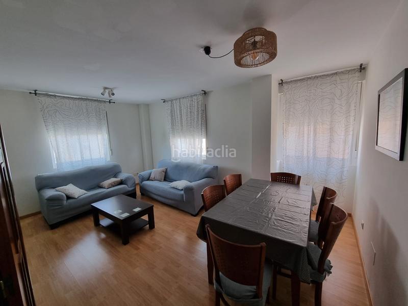 Foto db6bd2e0-c0c2-48ac-a31b-5838292ea0f1. Dúplex a Piñeiros - Freixeiro Narón