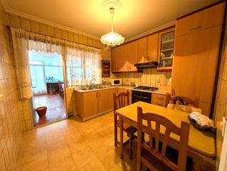 Appartement à Piñeiros - Freixeiro. Piso con terraza,2 plazas garaje,2 trasteros