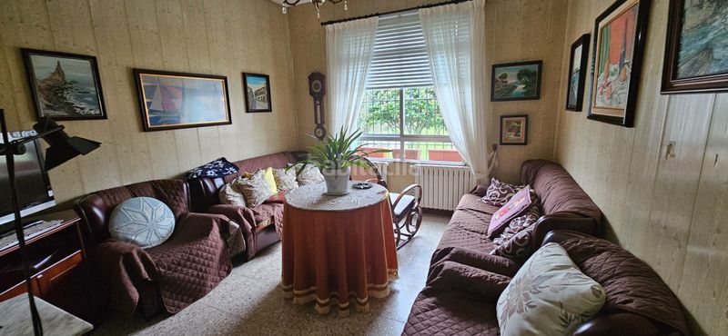 Foto 67f2ca68-eb53-42db-907f-9b2aa1cb43d9. Casa aparellada a O Feal - Xubia Narón