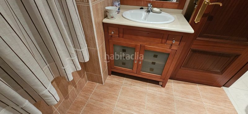 Foto 8cd9e56b-240c-446a-ad38-59694027d2ec. Casa aparellada a O Feal - Xubia Narón