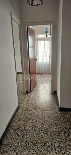 Foto d3f15849-679a-48b8-baa8-22ce7d9e3374. Piso  con ascensor en Caranza Ferrol