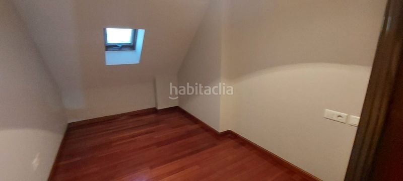 Foto 841dc00a-0e33-4927-b822-80a2f3b5b629. Dúplex duplex en Alto del Castaño Narón