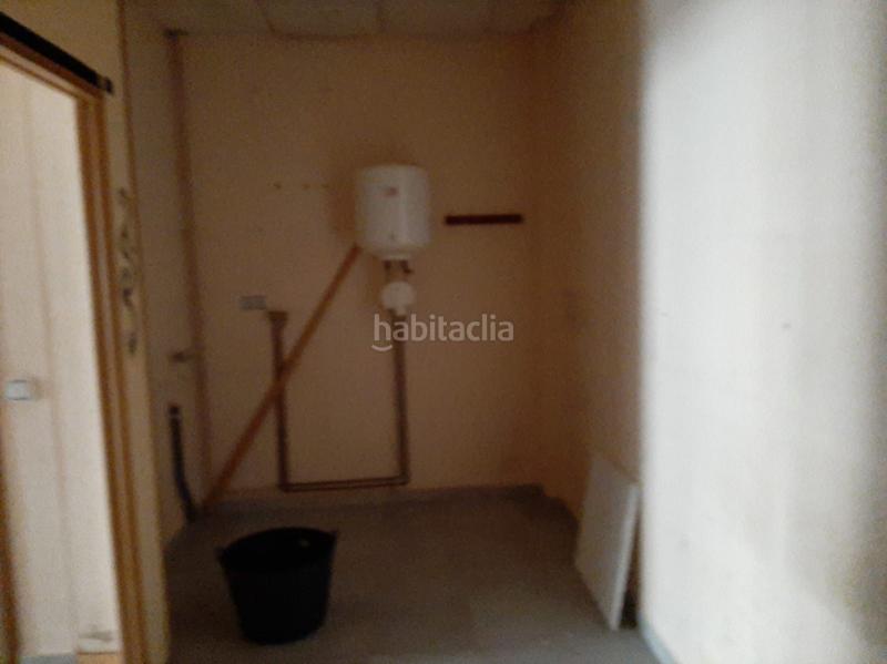 Foto b7d5b8e8-d094-4ad3-b750-8b824d36f7e0. Lloguer local comercial a San Juan Ferrol