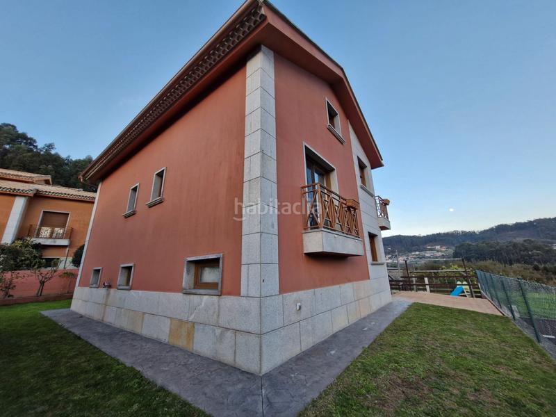 Foto 6f8f5367-8810-4567-bac7-93f3d84be1be. Chalet  de 390 m/2, bordóns , parcela 420 en Sanxenxo