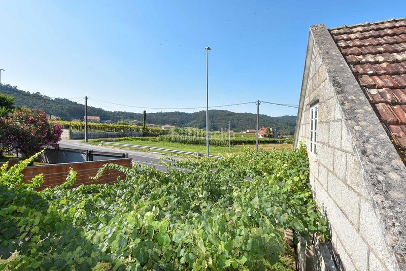 Foto f3119a49-b824-453f-b97f-3cd397c72ab4. Casa  de piedra, 190 m2, cerca , garaje, trastero en Sanxenxo