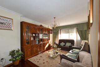 Location Appartement à Marín. Piso en marín centro, exterior, 190 m/2, garaje, ascensor y tras