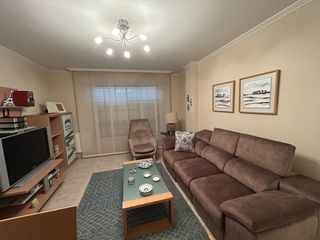 Miete Etagenwohnung  Rúa xoan fuentes echevarría 71. Piso de 98 m, 3 dormitorios, 2 baños, garaje y trastero