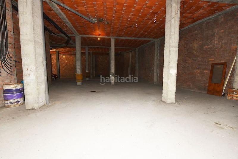 Foto 2b4c2d38-43d4-484d-8d8d-a4d5297c2fc1. Locale commerciale in Marín