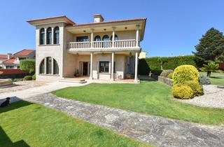 Xalet a Zona Fernández Labreda. Villa de lujo en pontevedra de 592 m/2, jardín de 1.395 m/2