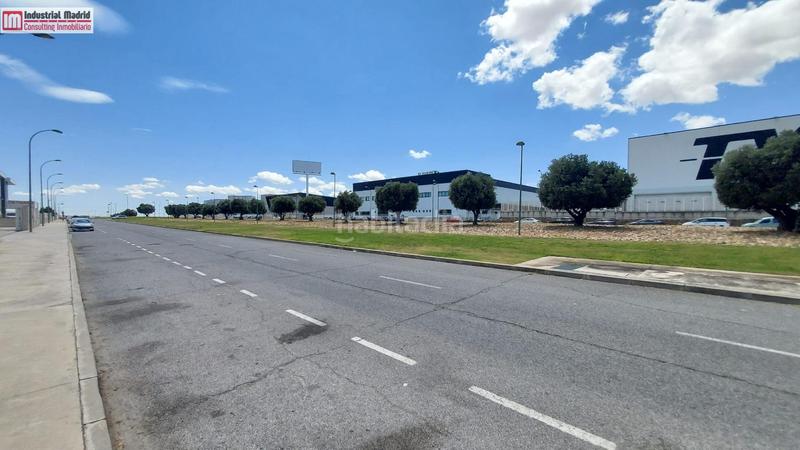 Foto 96a31634-32fb-4a51-8728-1c89d73ef577. Solar industrial a Los Olivos-Los Ángeles Getafe