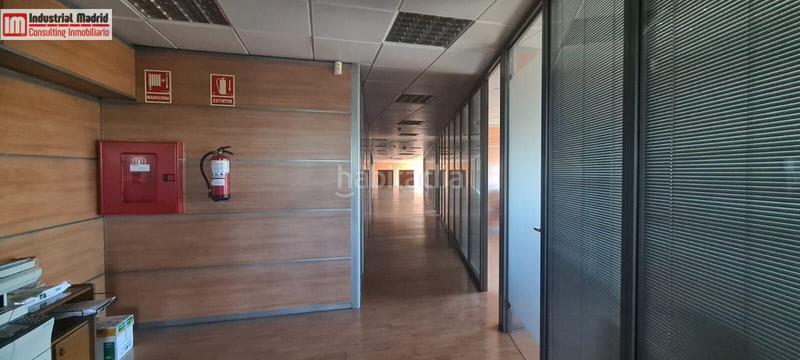 Foto 4a561c53-658f-408a-8cbf-5d2f126d0f64. Capannone industriale in Las Castañeras - Bulevar Arroyomolinos