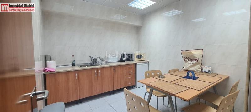 Foto 7402a0e7-cdbb-4510-80fe-7ef4a4deb1e4. Capannone industriale in Las Castañeras - Bulevar Arroyomolinos