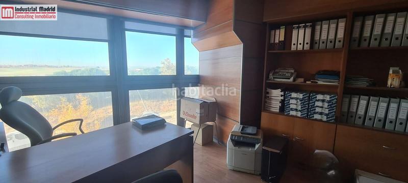 Foto a256ef23-2c1b-4345-8313-02fe0631d78d. Capannone industriale in Las Castañeras - Bulevar Arroyomolinos