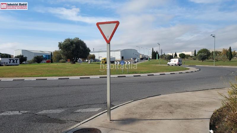 Foto 8045e3f6-95b2-473e-900a-f18ca3b738df. Solar industrial industrial madrid presenta este terreno . en Getafe