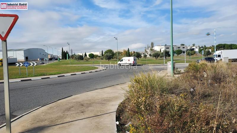 Foto 824bc050-b1f8-45e4-bb91-96ec5c342815. Solar industrial industrial madrid presenta este terreno . en Getafe