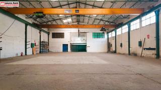 Nave industrial en Zona Industrial. Industrial madrid presenta esta gran nave industrial en venta.