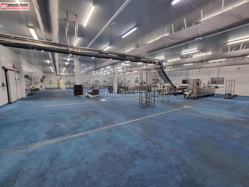 Foto 22da831d-df5e-4a78-a35f-f5fd01054d5c. Lloguer nau industrial a Arganda del Rey