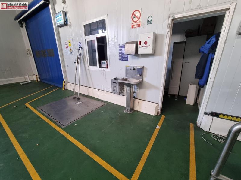 Foto f46d42da-c530-48fa-b52c-e02ebf9760da. Lloguer nau industrial a Arganda del Rey