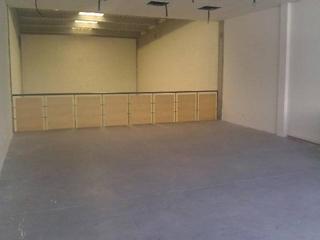 Nau industrial a Zona Industrial. Se vende nave en rentabilidad en arganda del rey