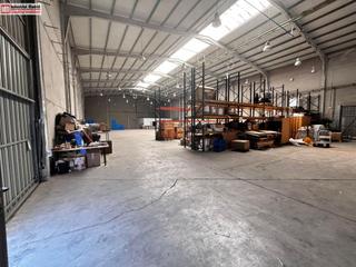 Location Bâtiment à usage industriel à Torres de la Alameda. Nave en alquiler ideal para actividades de logistica y distribuc