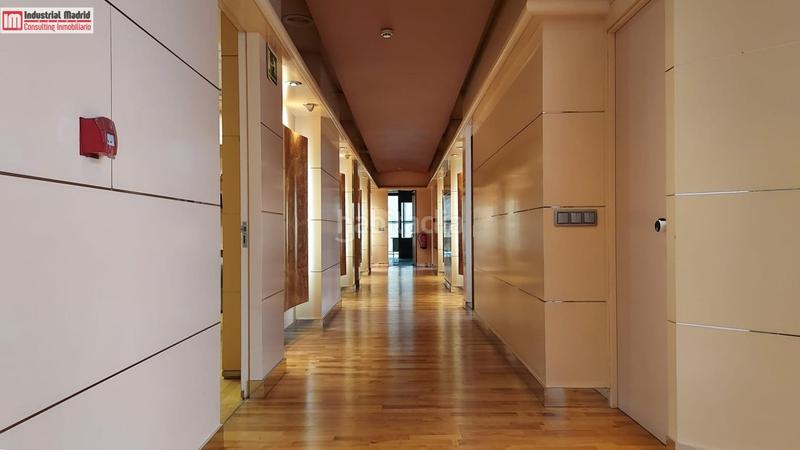 Foto fab1d406-1272-4700-b6bb-af961c52b402. Nau industrial a Mejorada del Campo