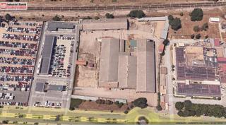Terreny residencial a Polígono Europa. Parcela para nave logística o industrial de hasta 4.000 m2  alca