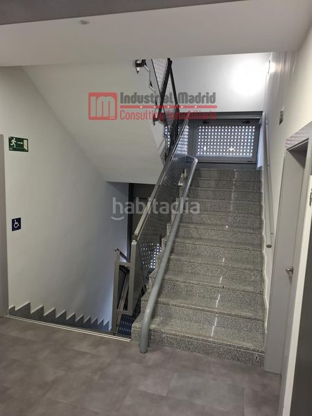 Foto c640aa5c-a2f4-4e43-89c6-378652384cce. Affitto edificio in Simancas Madrid