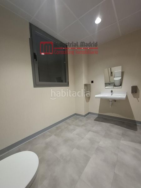 Foto ece248cb-e04c-4e8f-bdcb-d52f87343670. Lloguer edifici a Simancas Madrid