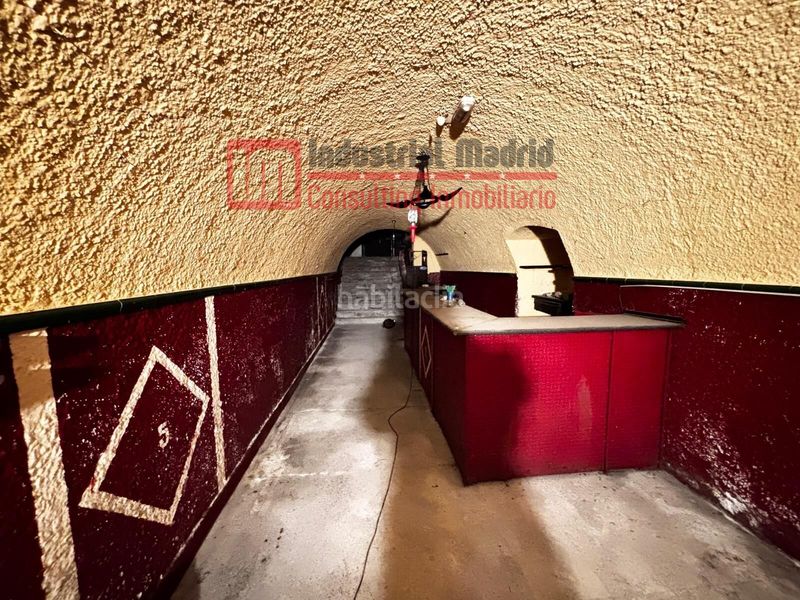 Foto c372e16e-9e74-4b48-a1c3-642d5f2ad7a8. Edifici a Centro Arganda del Rey