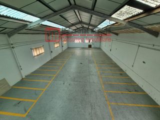 Lloguer Nau industrial a Zona Industrial. Nave industrial en alquiler en arganda del rey  diáfana y lista