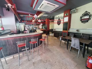 Local Comercial en Los Villares. Espectacular local de restauraci�n con terraza cubierta y zona d